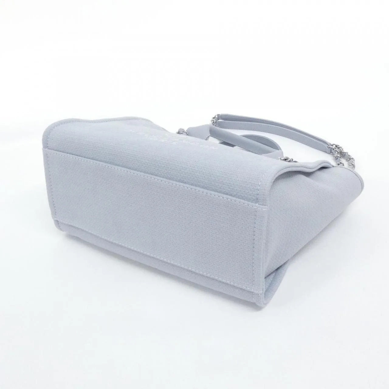 CHANEL Deauville AS3257 Handbag 3