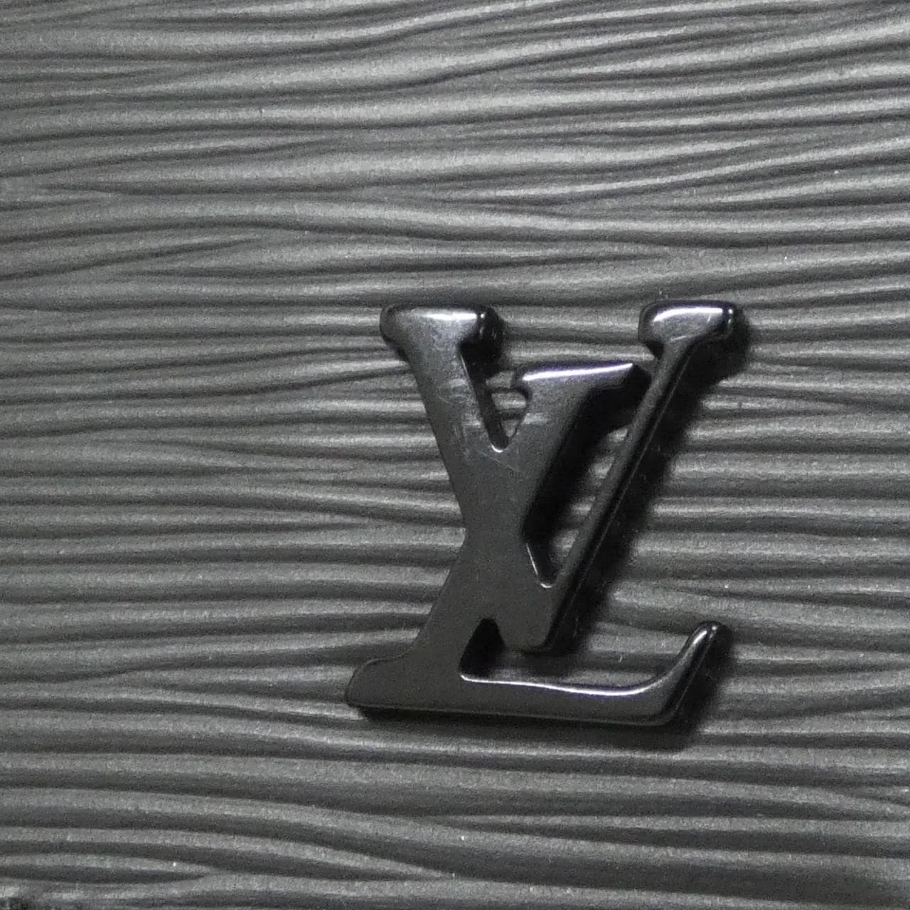 LOUIS VUITTON M69441 Handbag Epi 4