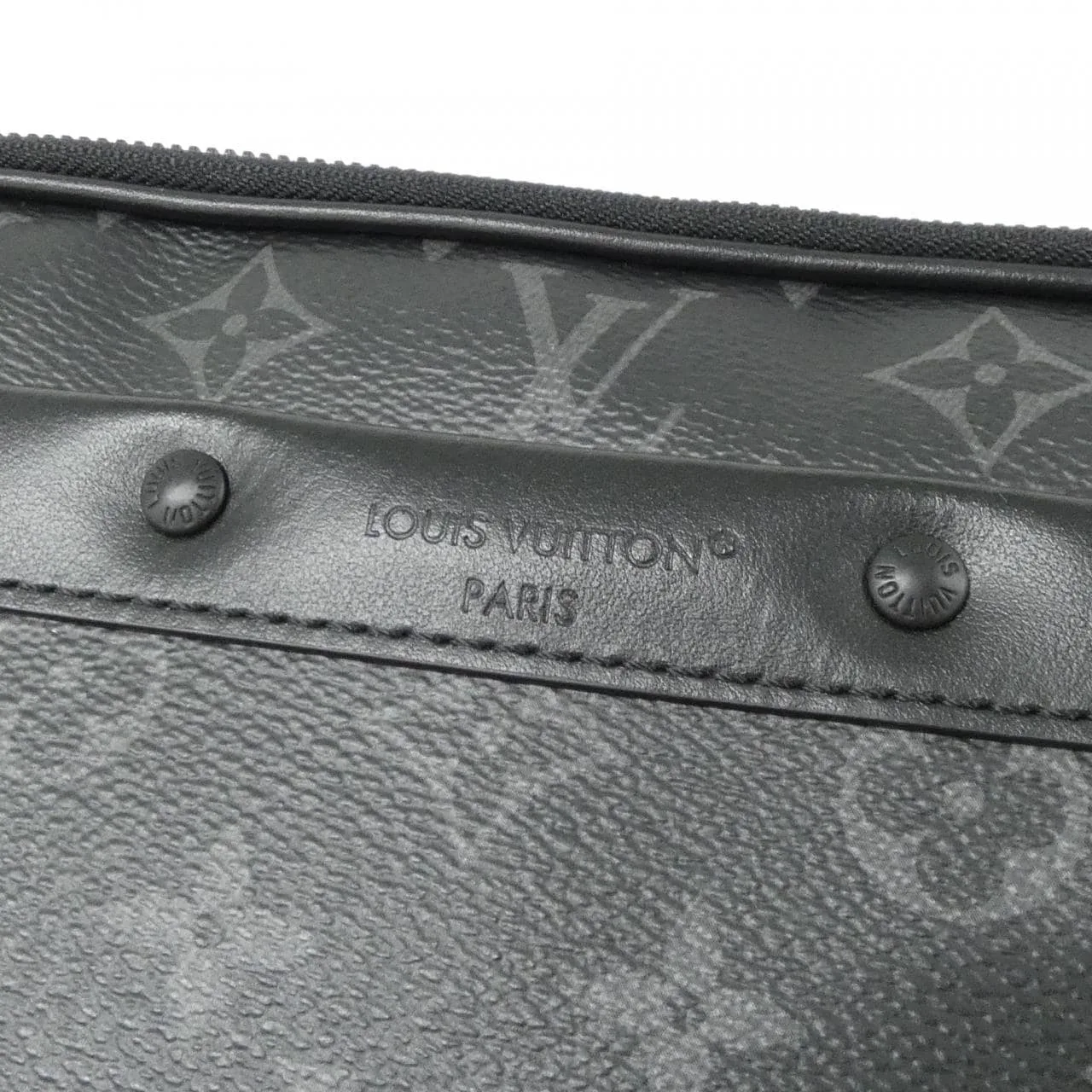 LOUIS VUITTON Eclipse M46955 Shoulder Monogram 4