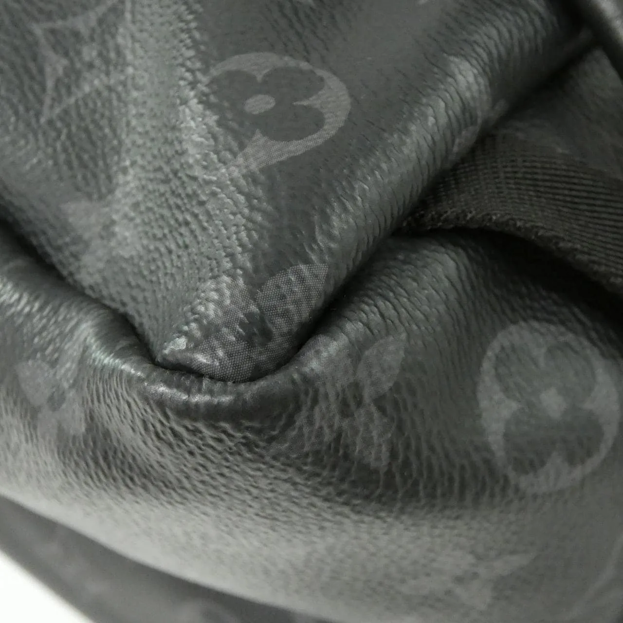 LOUIS VUITTON Eclipse M43186 背包 Monogram 3