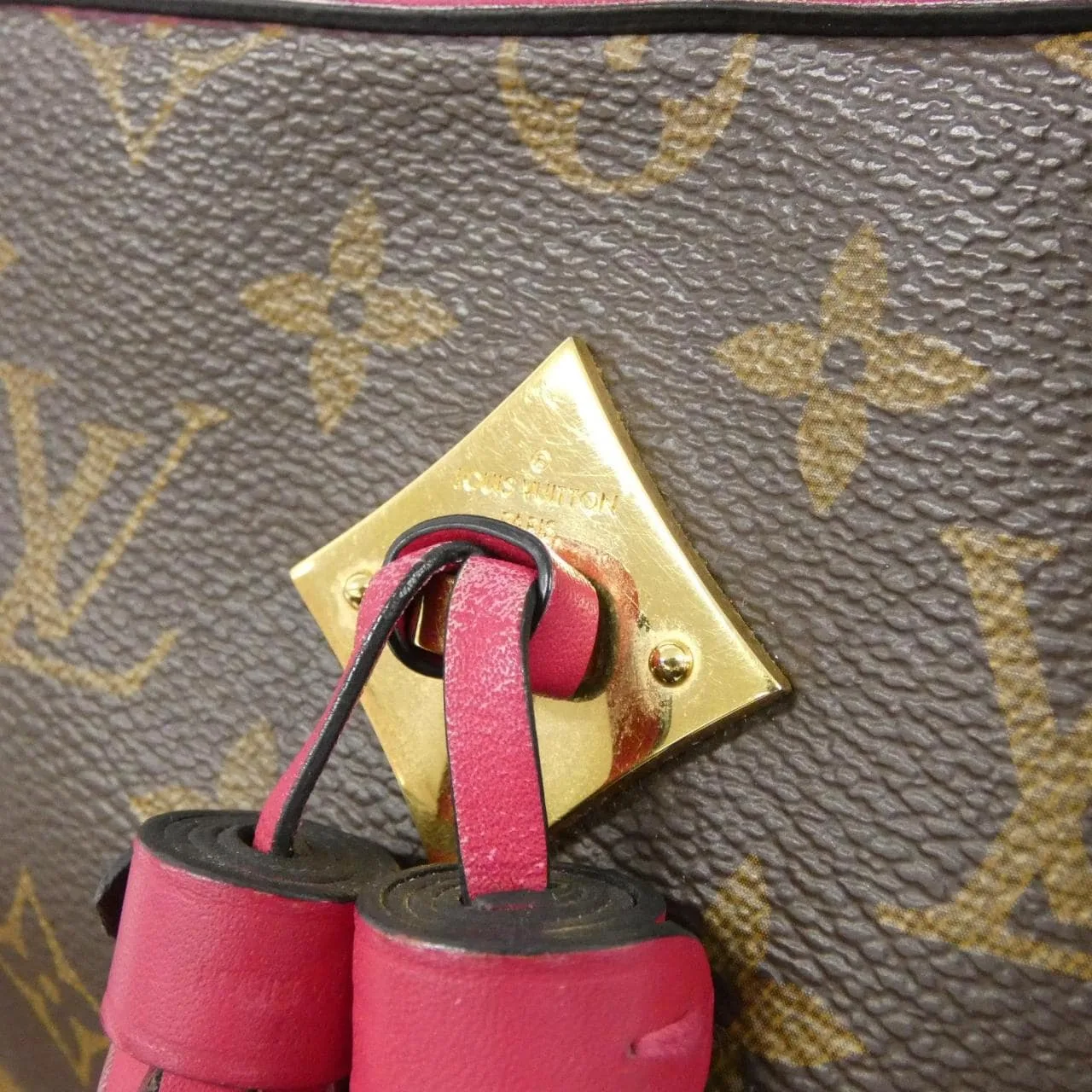 LOUIS VUITTON M43557 肩背包 Monogram 4