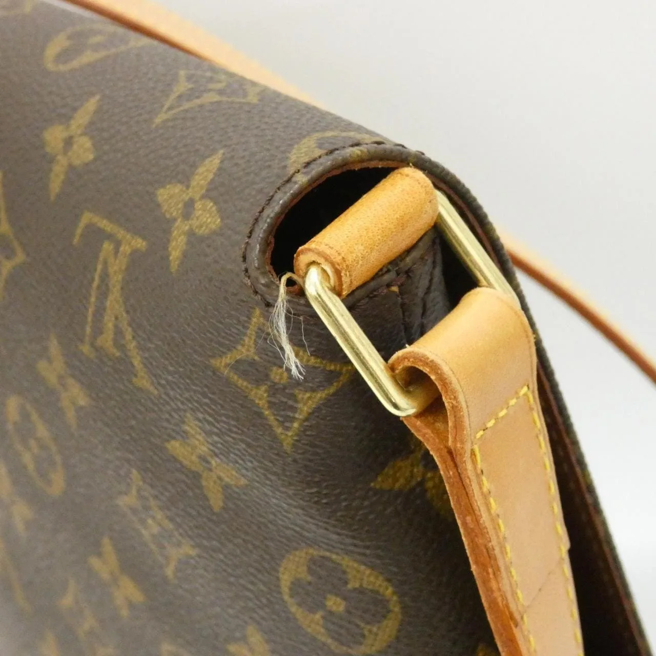 LOUIS VUITTON Musette M51256 Shoulder Monogram 5