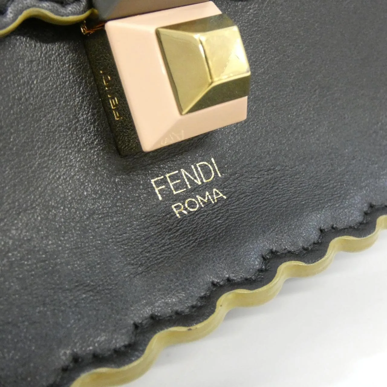 FENDI 8M0381 OZC 手提包 皮革 4