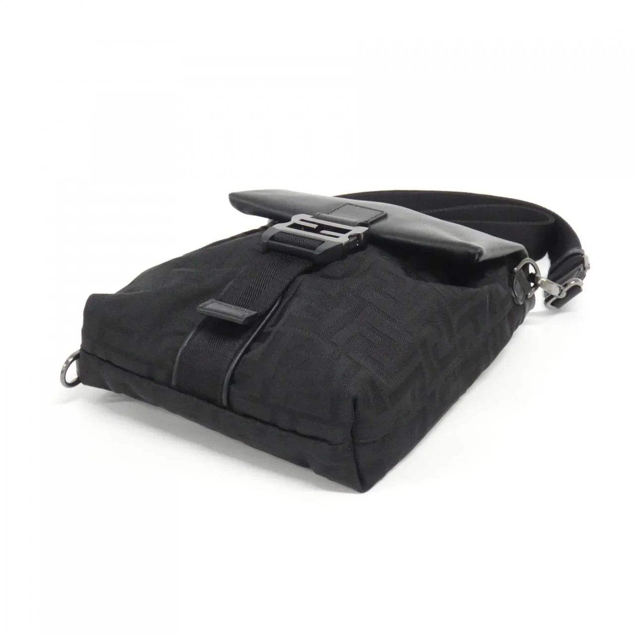 FENDI Baguette 7VA673 AVC6 肩背包 尼龍 3