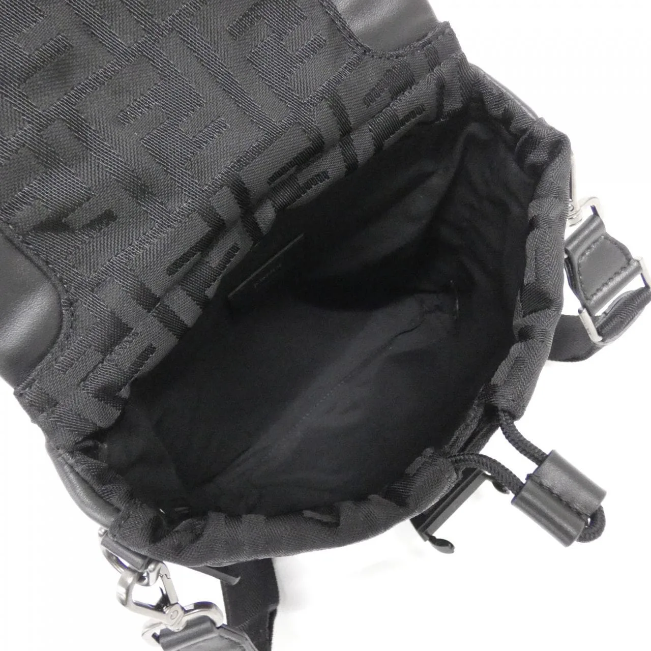 FENDI Baguette 7VA673 AVC6 肩背包 尼龍 5
