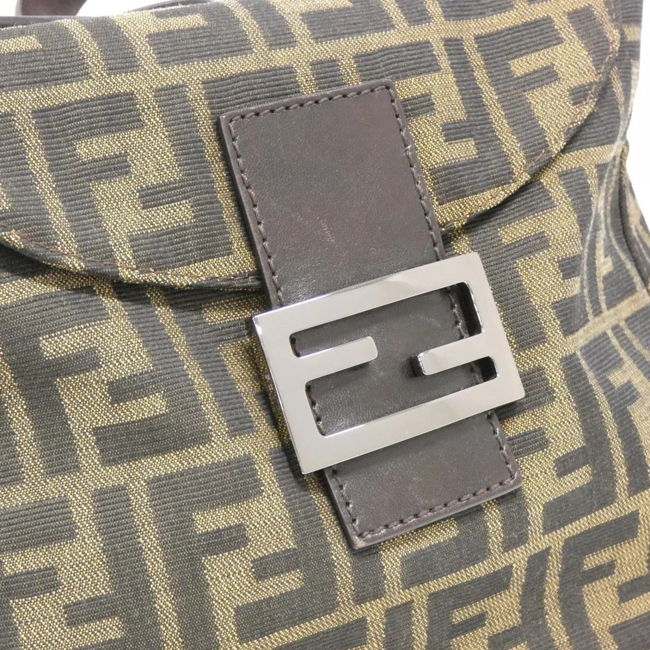 FENDI Baguette 8BR004 NR8 肩背包 帆布 4