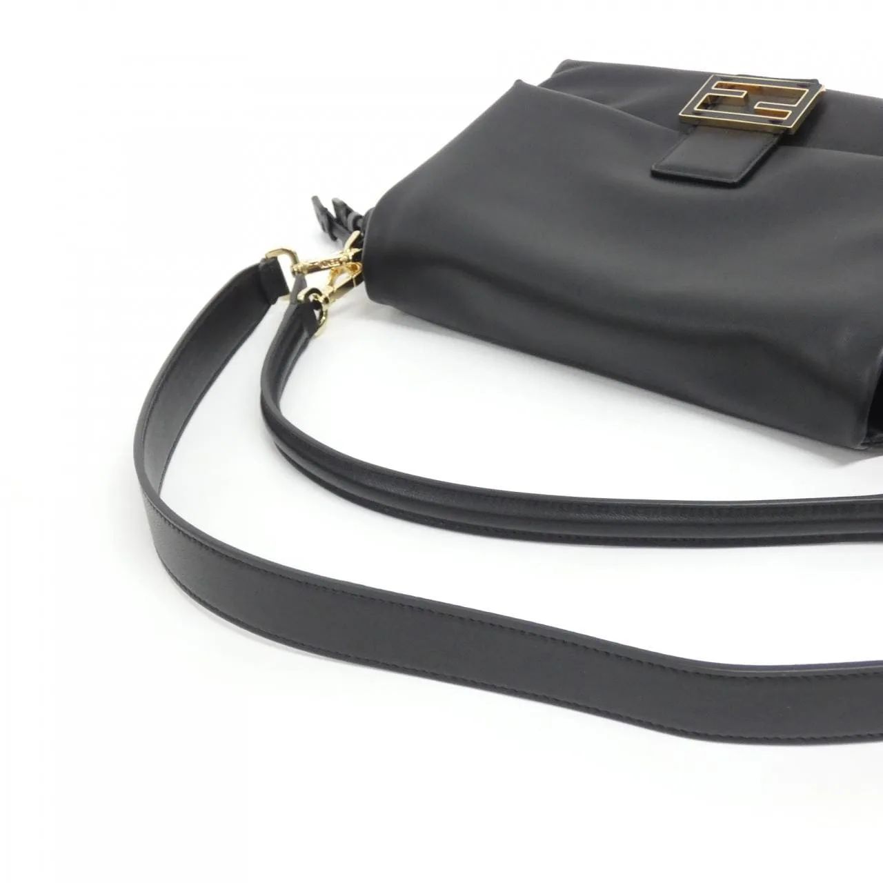 FENDI Baguette 8BR833 AQ0D 肩背包 羊皮 5