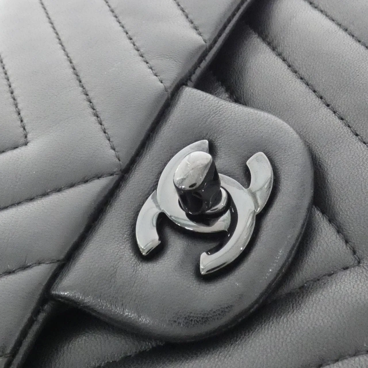 CHANEL Matelasse 1112 Shoulder Lambskin 4