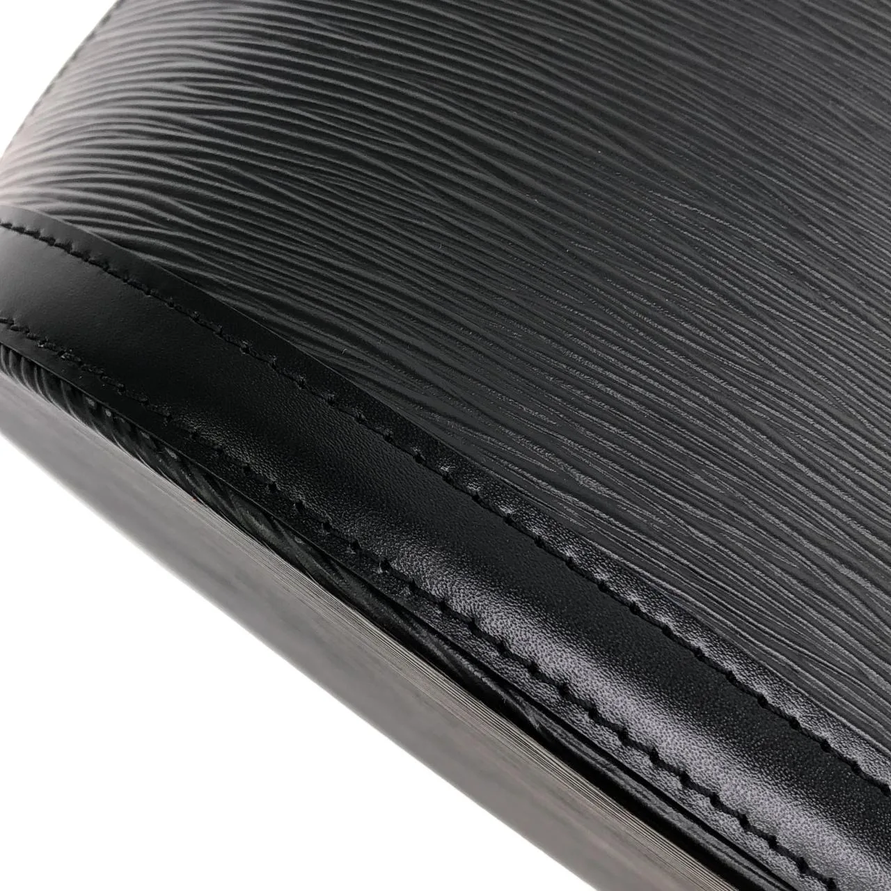 LOUIS VUITTON M52252 肩背包 Epi 5