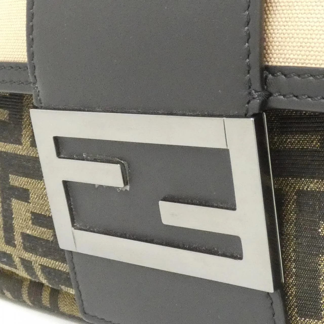FENDI Baguette 7VA478 AFBM 肩背包 帆布 4