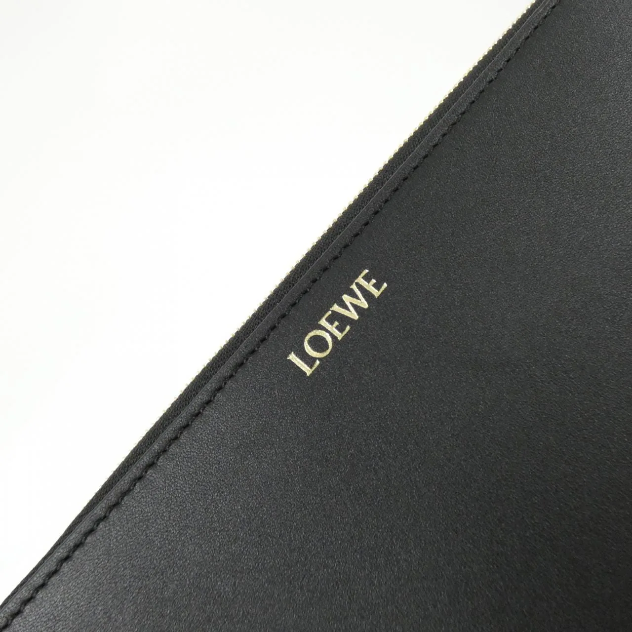 LOEWE CEM1G39X02 銀包 4