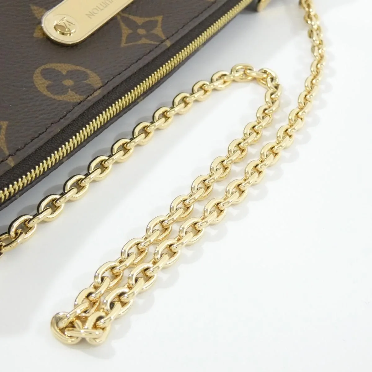 LOUIS VUITTON Pochette M13567 肩背包 Monogram 5