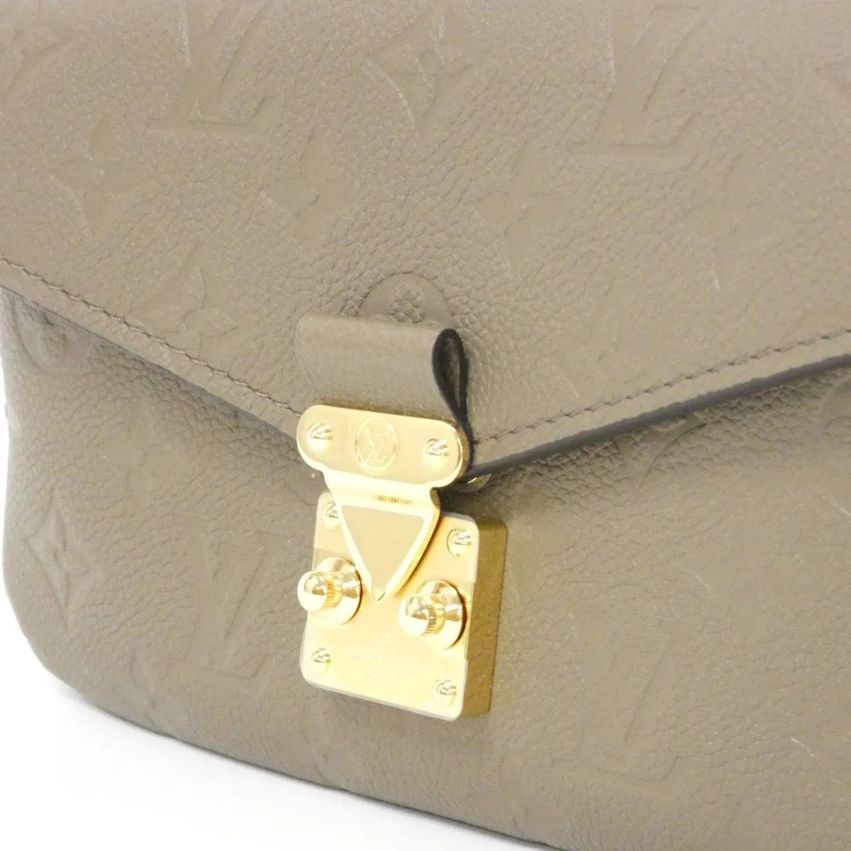 LOUIS VUITTON Pochette M25910 Shoulder Monogram 4