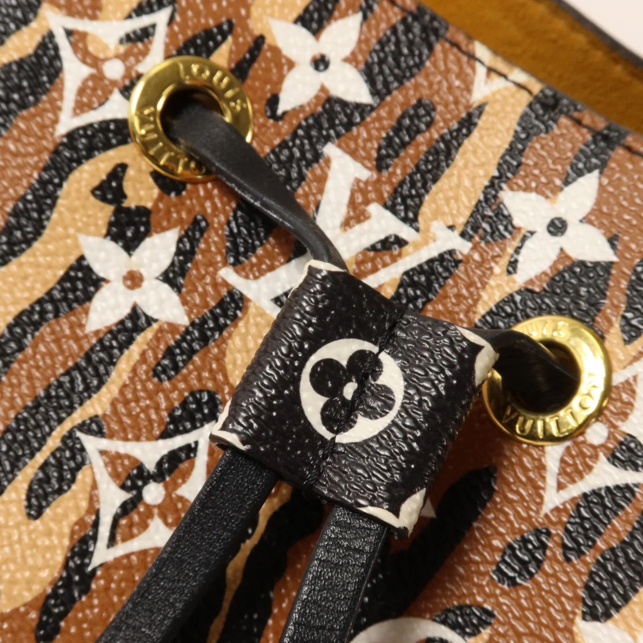 LOUIS VUITTON NeoNoe M44717 Shoulder Bag Coated Canvas 15