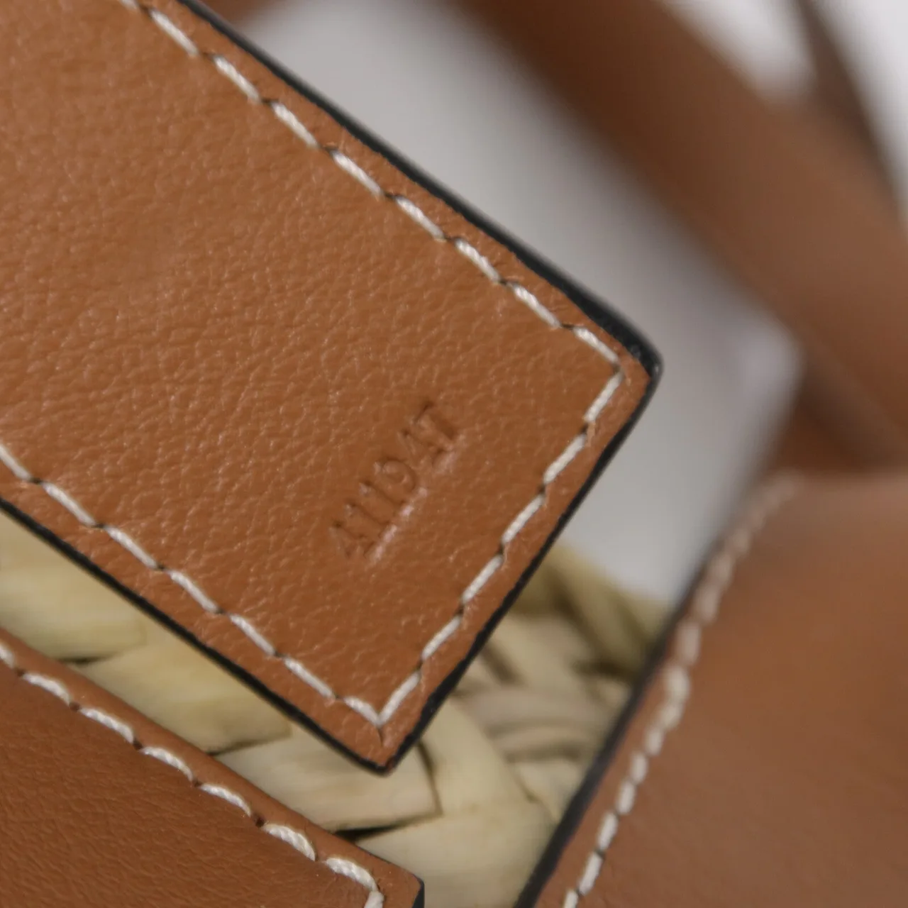 LOEWE Handbag x Raffia 10