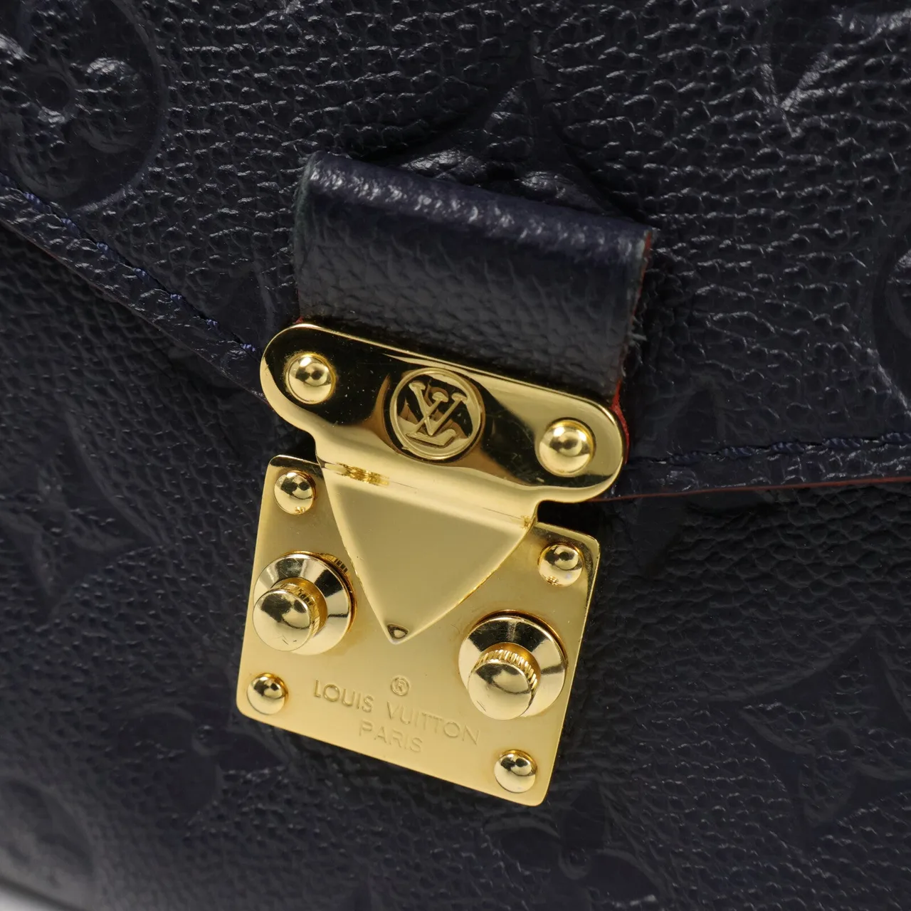 LOUIS VUITTON Pochette Metis M44071 2-Way Bag Calfskin 7