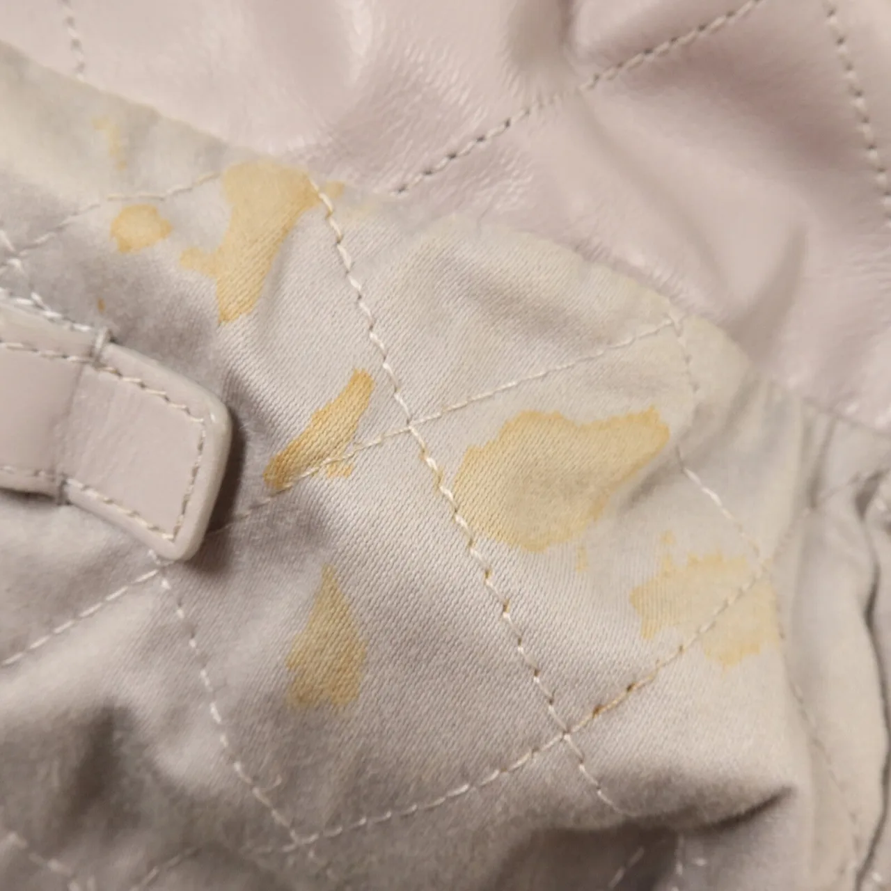 CHANEL AS3260 肩背包 牛皮 21