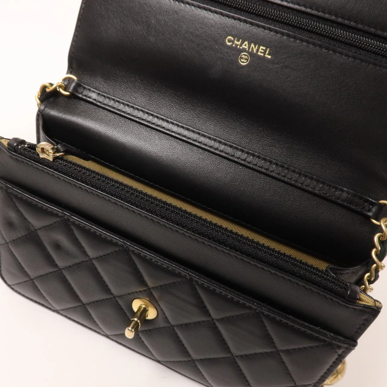CHANEL AP1450 肩背包 羊皮 5
